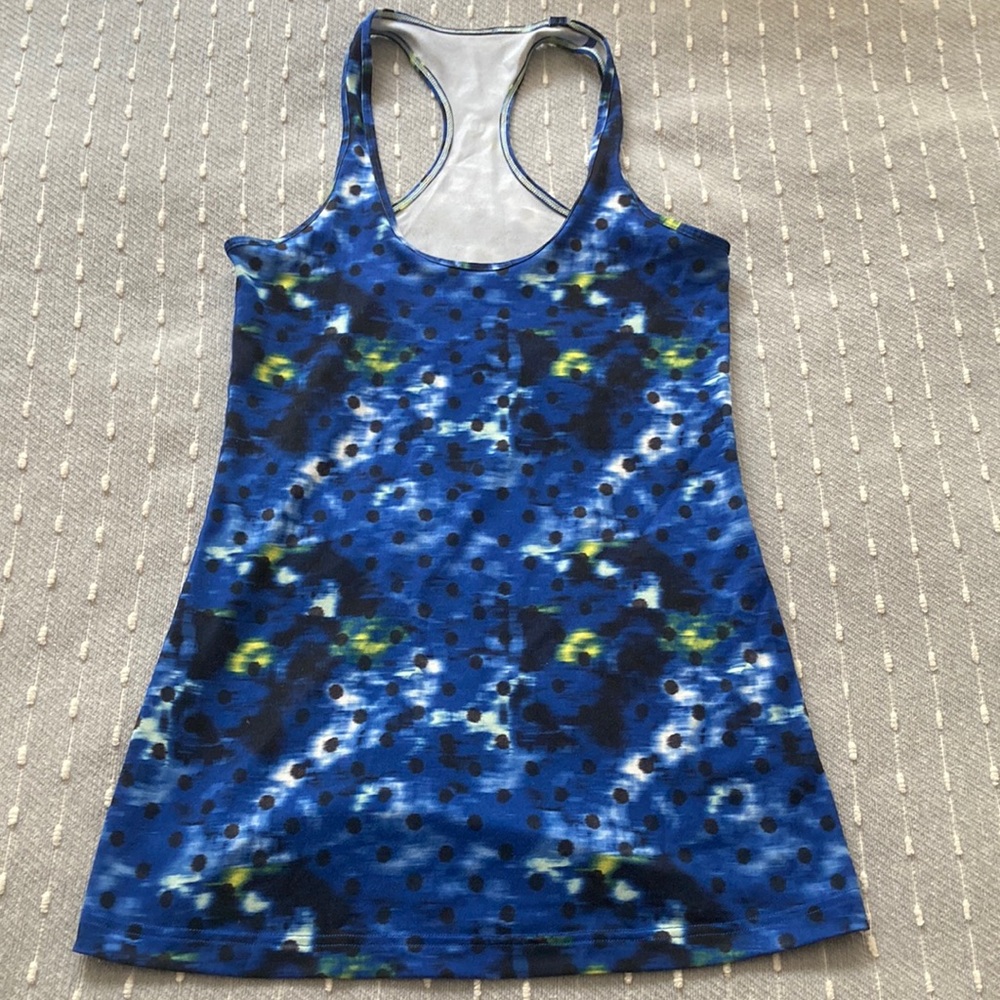 Lululemon racerback exercise tank.